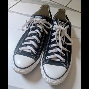 Converse All Star Shoes Size 11 Mens / 13 Womens